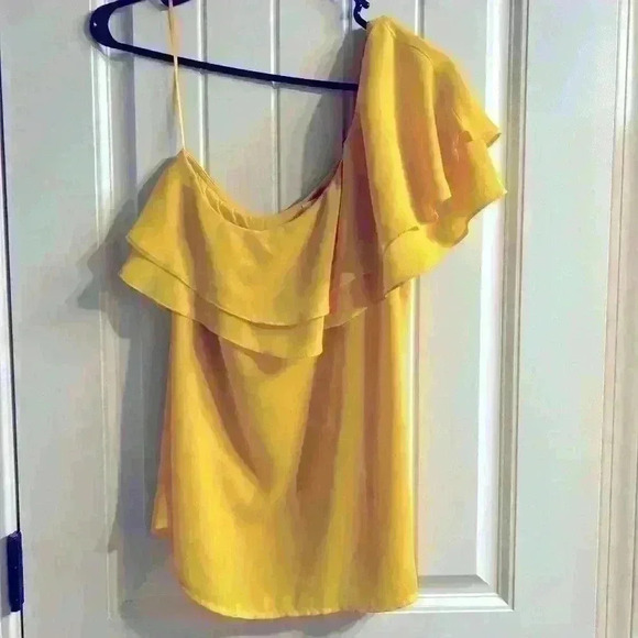 Rose + Olive one shoulder top - Picture 1 of 3